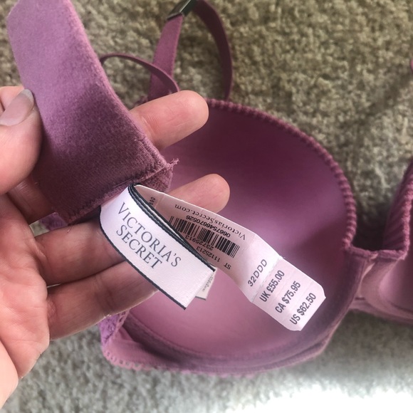 Victoria’s Secret Bra - Picture 5 of 9